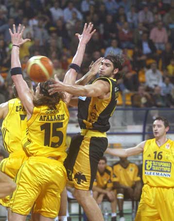 Κάθε μέρα και μια μεταγραφή για τον Αρη με τελευταίο «χτύπημα» τον Ταπούτο