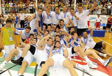 Η Εθνική Νέων πανάξια στην κορυφή της Ευρώπης