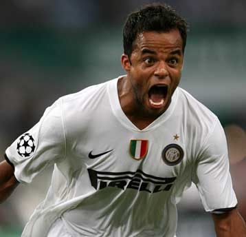 Ο Ολυμπιακός τα «βρήκε» με Ίντερ, αρνητικός ο Μαντσίνι