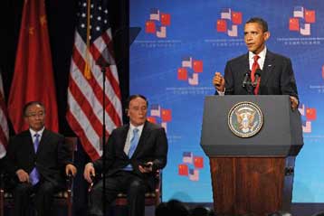 Κάλεσμα συνεργασίας στην Κίνα και επικρίσεις για τις μειονότητες «συνδυάζει» ο Ομπάμα