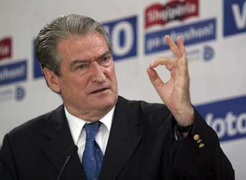 Επιβεβαιώθηκε η επανεκλογή του κόμματος του Σαλί Μπερίσα στην Αλβανία