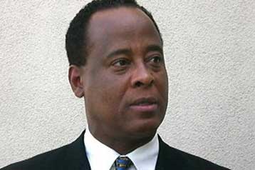 Ο Κόνραντ Μάρεϊ φέρεται ως υπεύθυνος για τον θάνατο του Μάικλ Τζάκσον