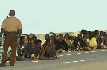 Πλοιάριο με σχεδόν 200 Αϊτινούς παράνομους μετανάστες βυθίστηκε στον Ατλαντικό