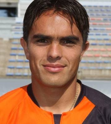 Τον Γάλλο μεσοεπιθετικό Ρομπέρ απέκτησε ο Πανθρακικός για δύο χρόνια