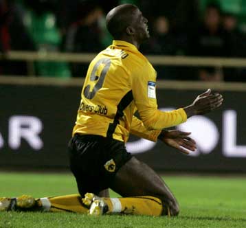 «Χαλάει» του Εντίνιο στη Μάλαγα, επιστρέφει η ΑΕΚ