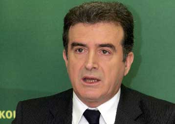 Υπέρογκες σπατάλες στις φαρμακευτικές δαπάνες καταγγέλλει το ΠΑΣΟΚ