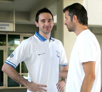 Ο Ολυμπιακός κοιτάει τον Τσαλδάρη, στις ΗΠΑ ο Κελάτι