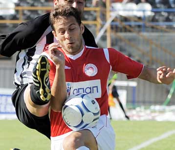 Φιλική νίκη του Ολυμπιακού Βόλου επί του Αστέρα Τρίπολης στο Καρπενήσι