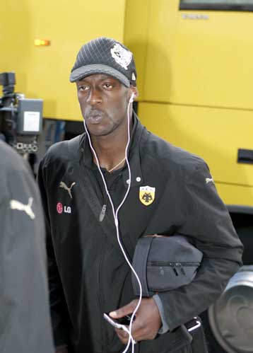 Μόνο οι «βέρες» μένουν για τον… γάμο Εντίνιο-Μάλαγα