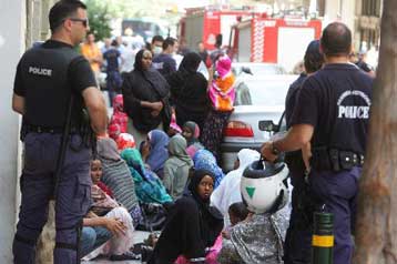 Αστυνομική έφοδος και 43 συλλήψεις σε κτίρια διαμονής παράνομων μεταναστών