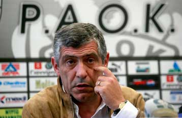 Ικανοποιημένος ο Σάντος αλλά κρατά χαμηλά τους τόνους