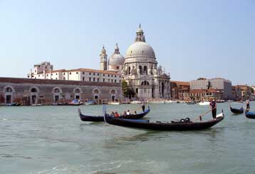 Αεροφωτογραφίες αποκαλύπτουν τον «προάγγελο» της Βενετίας