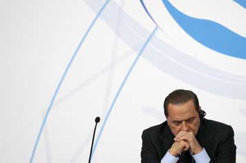 Θέση στο ευρωψηφοδέλτιο «προσέφερε ο Μπερλουσκόνι» στην Πατρίτσια Ντ Αντάριο