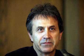 Ο Γιώργος Νταλάρας στον Λόφο της Σάνης στις 8 Αυγούστου