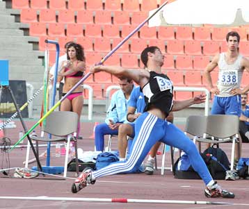 Ξεχώρισαν πτήσεις και ρίψεις στην πρώτη ημέρα του Πανελληνίου πρωταθλήματος