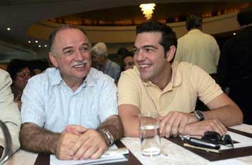 Να δώσει τη σκυτάλη του ΣΥΡΙΖΑ στον Αλ.Τσίπρα καλεί τον Αλ.Αλαβάνο ο Δ.Παπαδημούλης