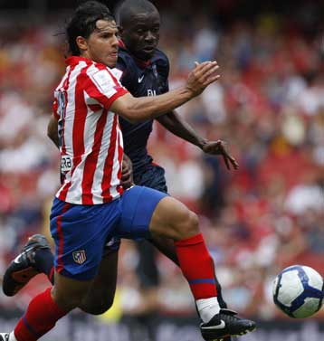 Αγκουέρο και Σίλβα θέλει η Μάντσεστερ, «δυστροπούν» Ατλέτικο Μαδρίτης και Βαλένθια