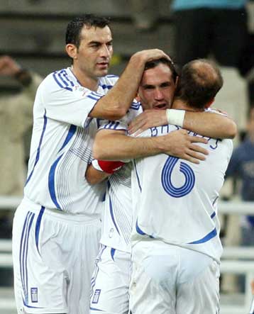 Ο Γκέκας «ψηφίζει» υπέρ Μπασινά, Δέλλα και επαρχίας