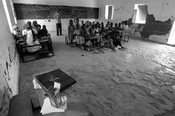 Οδοιπορικό στη Ζάμπια, το Νίγηρα και την Ινδία από το φακό του Γ.Κολεσίδη