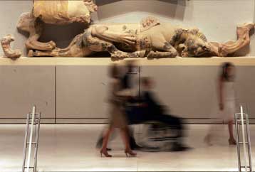 Χωρίς λογοκρισία θα προβάλλεται τελικά το βίντεο του Κ.Γαβρά