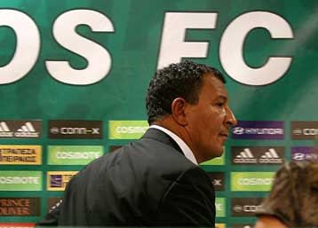 Επίσημη κάλυψη σε Τεν Κάτε για την «απύθμενη επίθεση»