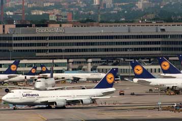 Η Lufthansa πουλάει αεροπορικά εισιτήρια με «εγγύηση καλοκαιρίας»