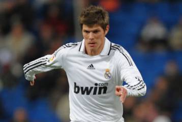 Η Μίλαν πήρε τον Χούντελαρ από τη Ρεάλ, όχι όμως και τον Φάμπρεγας από Αρσεναλ