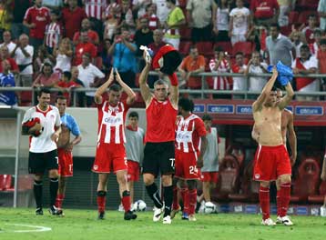 Η Ελλάδα 15η στην UEFA, στόχος η 13η θέση που βάζει τον πρωταθλητή στους ομίλους