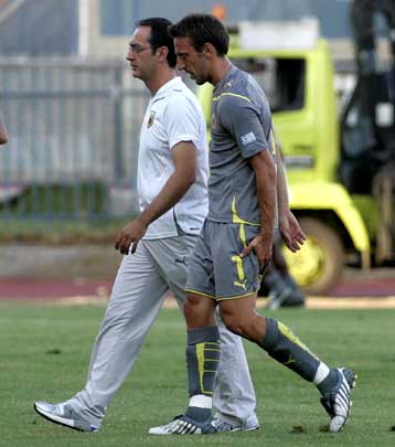 Την Παρασκευή τα νέα για τον Καφέ, υπό το φόβο της θλάσης