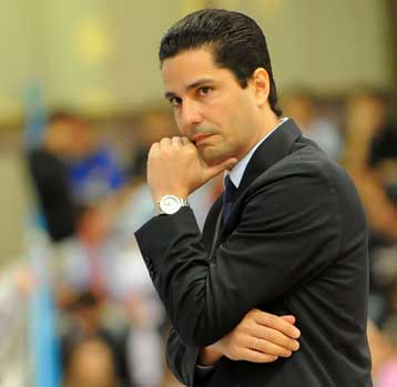 Με τον Αμερικανό Ρόμπερ Ντόζιερ συμφώνησε ο Κολοσσός Ρόδου