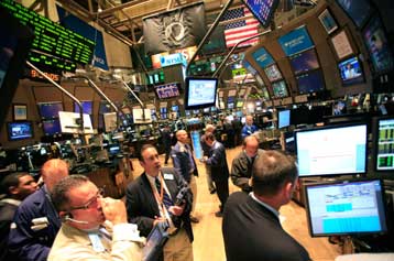 Ανοδος για τα ευρωπαϊκά χρηματιστήρια και τη Γουόλ Στριτ την Παρασκευή