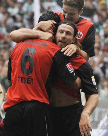 Αμανατίδης x2 γκολ και διπλό της Αϊντραχτ στη Βρέμη