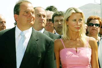 Ολιγοήμερα φέτος τα «μπάνια» των πολιτικών αρχηγών