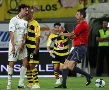 Νεύρα και ήττα του Αρη από την Κιέβο με 1-0