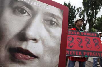 Τον «συνήθη» κατ οίκον περιορισμό επέβαλε η Χούντα της Μιανμάρ στην Σούου Κίι