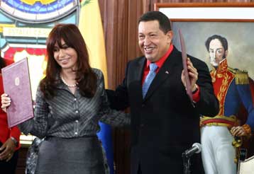 Από την Αργεντινή θα ψωνίζει πλέον ο Τσάβες, γυρνώντας την πλάτη στην Κολομβία