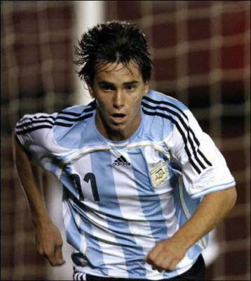 Προστέθηκαν στη λίστα του ΟΣΦΠ Ντένις και Μόουτσε