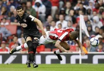 «Παναθηναϊκός όπως Αρσεναλ» προειδοποίησε ο Ρέγες τους συμπαίκτες του στην Ατλέτικο