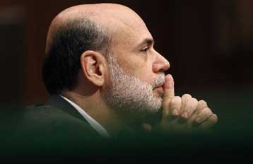 Αμετάβλητα διατηρεί τα επιτόκια η Fed, βλέπει ταχύτερη ανάπτυξη στο β΄εξάμηνο