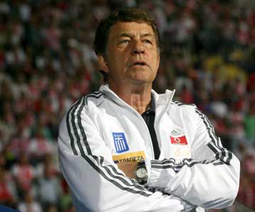 Στην έλλειψη παιχνιδιών απέδωσε την ήττα ο Ρεχάγκελ