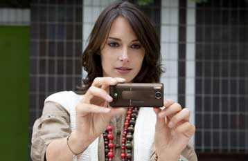 Έως 20% το τέλος συνδρομητών κινητής τηλεφωνίας