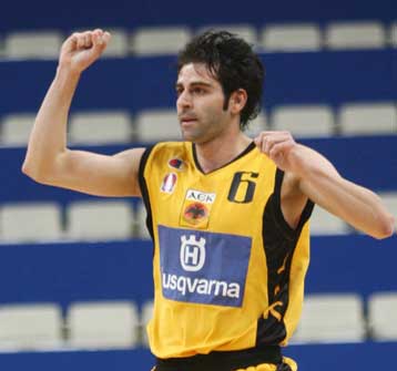 Τον δρόμο της επιστροφής στην ΑΕΚ παίρνει ο Πρόδρομος Νικολαϊδης