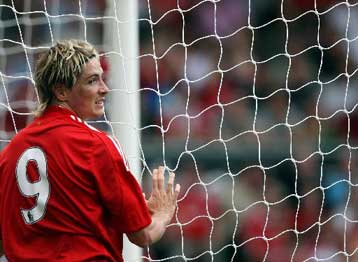 Νέο συμβόλαιο με τη Λίβερπουλ υπέγραψε ο Φερνάντο Τόρες