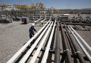 «Βουτιά» σημείωσε η τιμή του αργού πετρελαίου