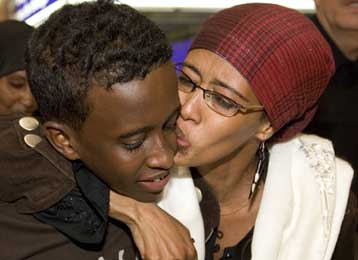 «Οδύσσεια» τριών μηνών για Καναδή σομαλικής καταγωγής, λόγω φωτογραφίας διαβατηρίου