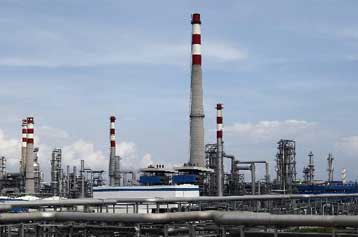 Κάτω από τα 66 δολάρια υποχωρεί το αργό πετρέλαιο