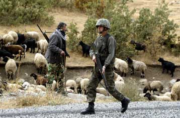 Τέσσερις στρατιώτες νεκροί και επτά τραυματίες στην ανατολική Τουρκία