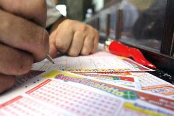 Συνεχίζεται το κυνήγι του τζακ ποτ στην Ιταλία για κέρδη 138 εκατ. ευρώ!