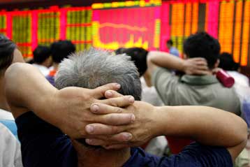 Υποχώρησαν οι δείκτες στα ευρωπαϊκά χρηματιστήρια και στη Γουόλ Στριτ τη Δευτέρα