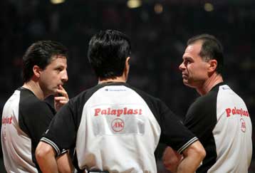 «Συνταξιοδοτούνται» από τις διεθνείς διοργανώσεις Ζαβλανός, Πιτσίλκας, Κουκουλεκίδης